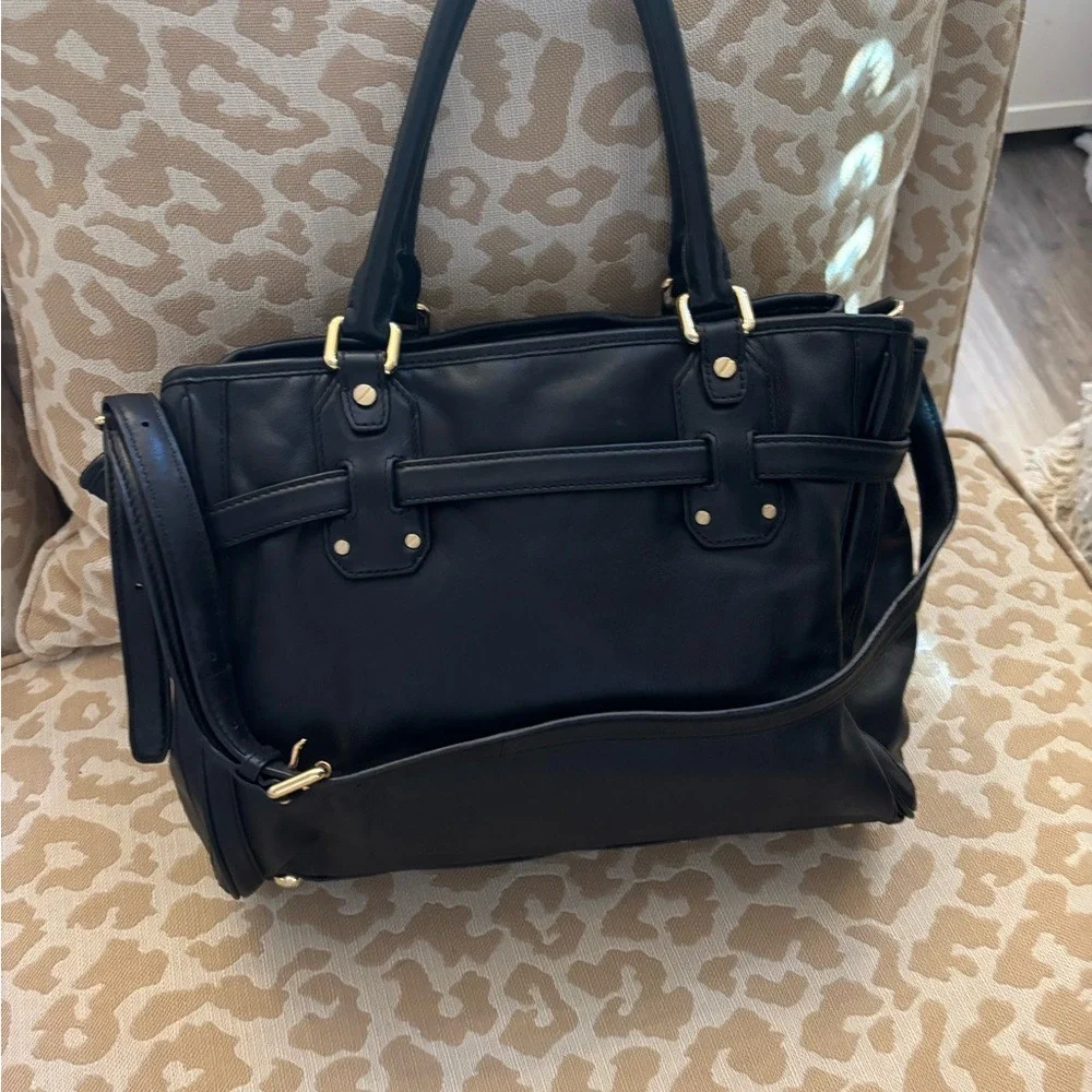 Michael Kors Hudson Black leather tote with Gold Accents-excellent condition! - Picture 4 of 12